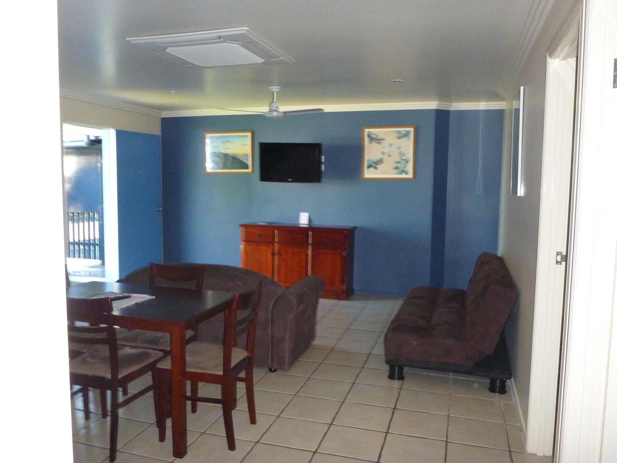 Emu Park Motel ภายนอก รูปภาพ